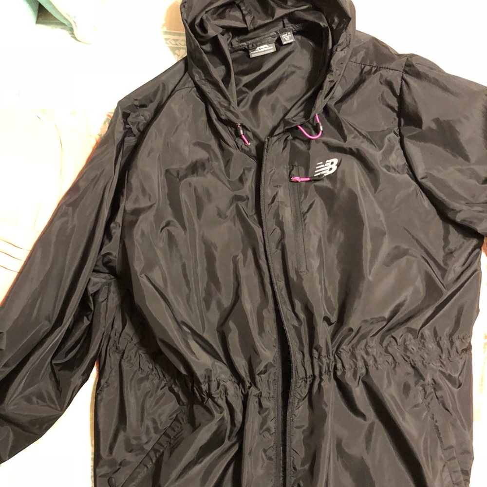 New balance wind breaker